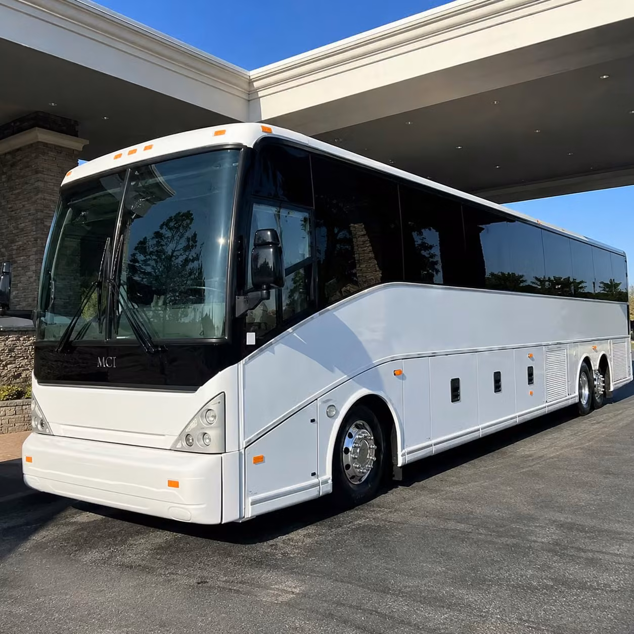 connecting wyoming groups to chicago o hare and midway on a charter bus