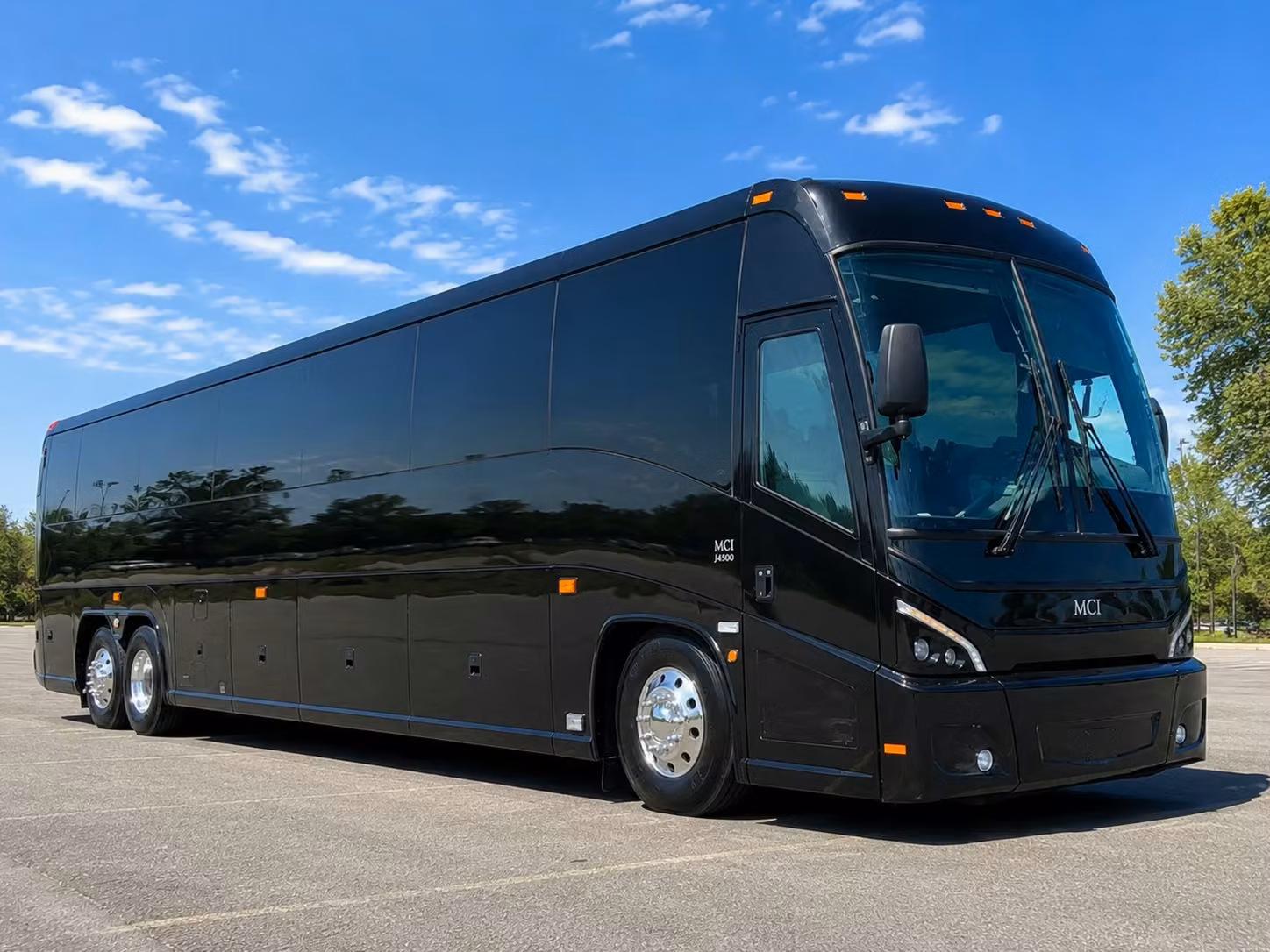 field trip bus rentals for wyoming michigan youth groups heading to performing arts and cultural events
