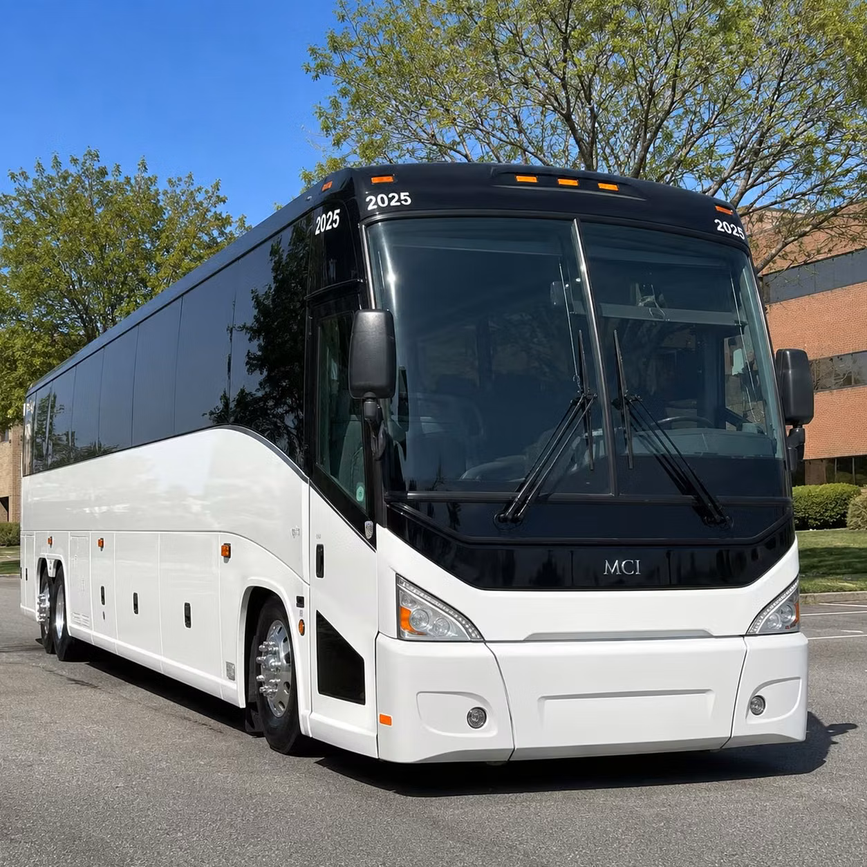 kalamazoo and multi city concert road trip bus rentals from wyoming