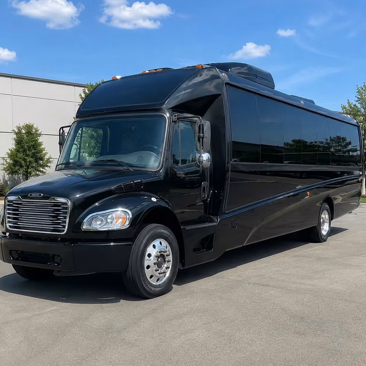 wyoming 28 passenger minibus rental
